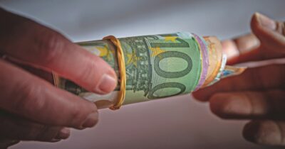 Copertina di Corruzione, Libera: “E’ l’unica industria col segno +100%”