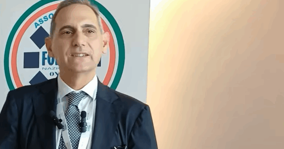 Carte di credito, auto di lusso e affitto pagato: “Così veniva corrotto il primario del Sant’Eugenio” Carte di credito, auto di lusso e affitto pagato: “Così veniva corrotto il primario del Sant’Eugenio”