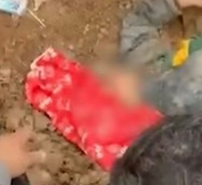 “Mio zio mi ha picchiato e sepolto”: la confessione choc del bambino di 10 anni ritrovato dopo 3 giorni di ricerche