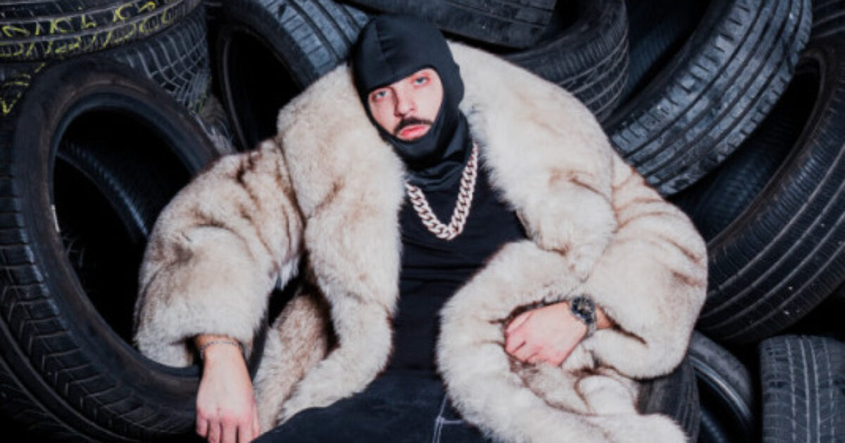 “Io non faccio il rapper per fare il criminale, ma per salvarmi. La mia tarantella? Il naso che mi ha bloccato e fatto venire ansia e tachicardia”: così  Enzo Dong