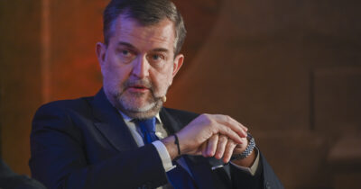 Copertina di San Raffaele, caos in reparto: “Farmaci sbagliati e dosi 10 volte superiori a quelle prescritte”. Si dimette l’amministratore unico Galli