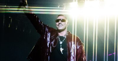 Copertina di Marracash in concerto all’Unipol Forum di Milano: ecco tutte le foto della serata. Sul palco anche Lazza, Blanco, Filippo Graziani e 22Simba