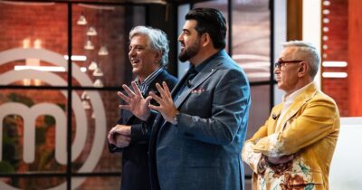 Copertina di “Nelle mense scolastiche più soldi per evitare che i bimbi mangino patatine schifose con wurstel sul piattino di plastica”: il ritorno di MasterChef Italia