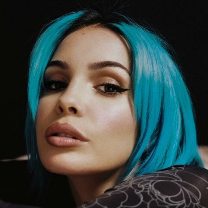 “Mi scrivono ‘se non fossi nuda’, ‘se non avessi il seno grosso’. È stato permesso all’odio e al bullismo di essere accettati silenziosamente”: Rose Villain si sfoga