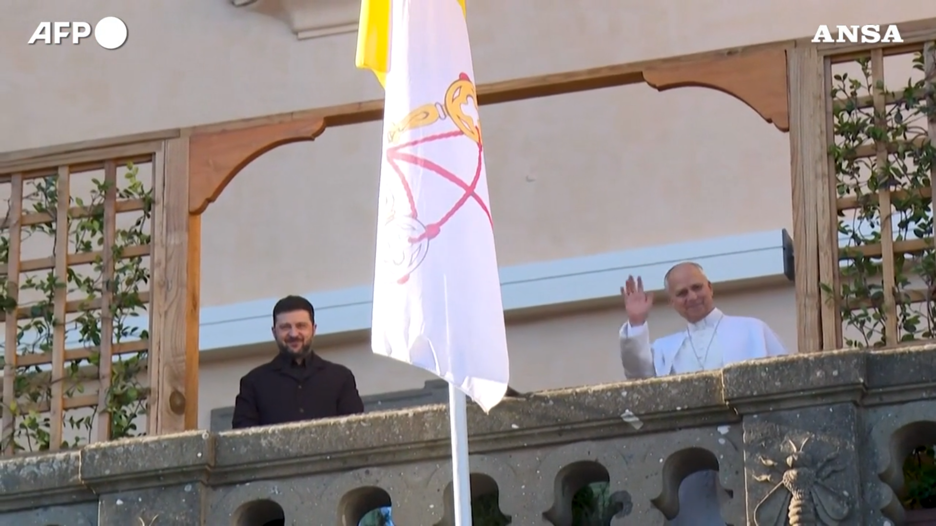 Il video dell’incontro tra Zelensky e Papa Leone XIV: il faccia a faccia a Castel Gandolfo