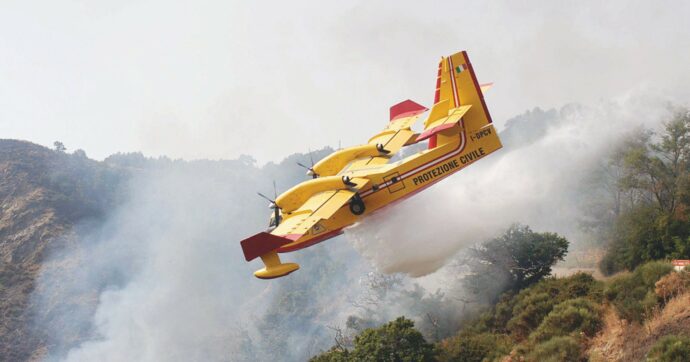 “Intralciavano”: al Sud gli aerei anti-incendio, li sposta il privato
