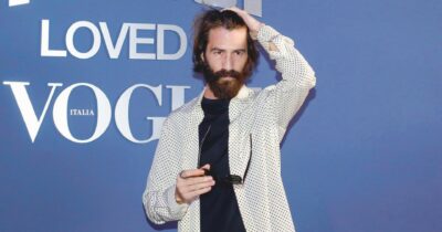 Copertina di Del Vecchio contro Elkann su “Gedi”. Il governo non esclude il golden power