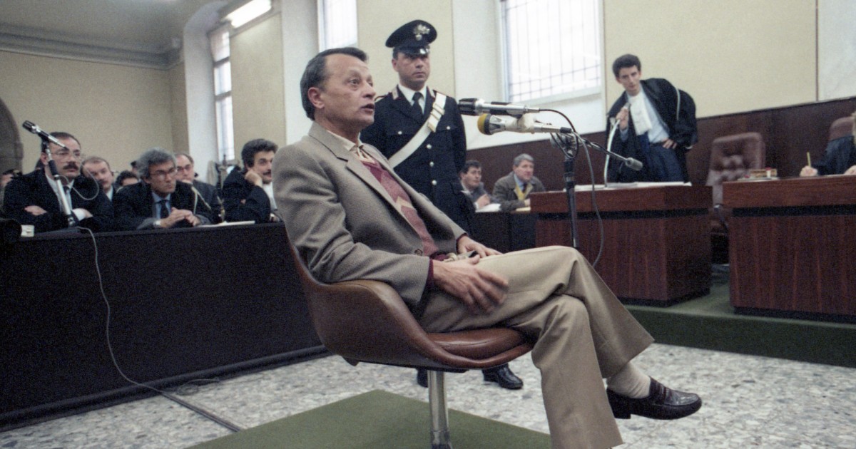 “Il carabiniere Giustini non ha mai indagato sul ruolo di Delle Chiaie e le stragi” “Il carabiniere Giustini non ha mai indagato sul ruolo di Delle Chiaie e le stragi”