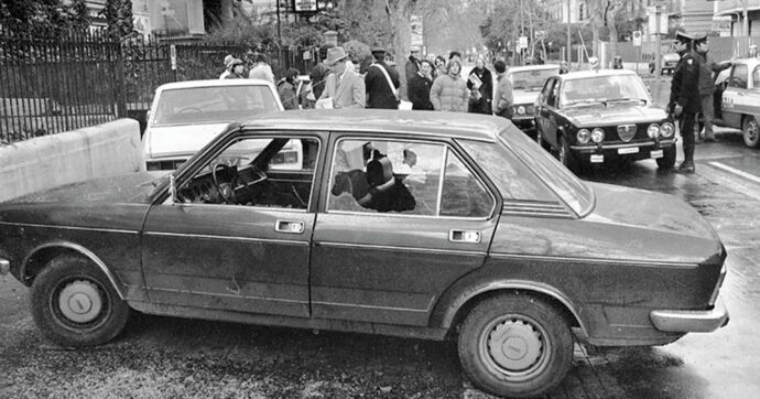 Delitto Mattarella, nessuno ricorda quel guanto sparito