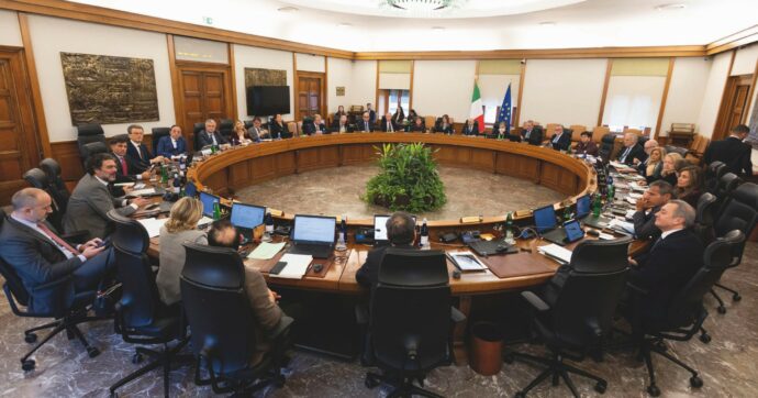 “Il Csm mi ha lasciato senza stipendio”