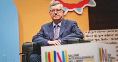 Copertina di Censura ai prof sulla guerra in Ucraina, il Pd balbetta: “No a tensioni”