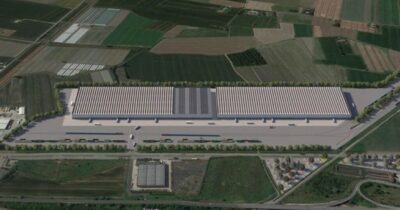 Copertina di Brescello, si indaga su una maxi discarica abusiva di 900mila tonnellate di rifiuti: “Scorie d’acciaio non trattate. Compromesse le acque sotterranee”