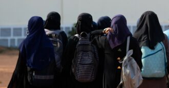 Copertina di Austria, il parlamento approva il divieto per le ragazze sotto i 14 anni di indossare l’hijab a scuola