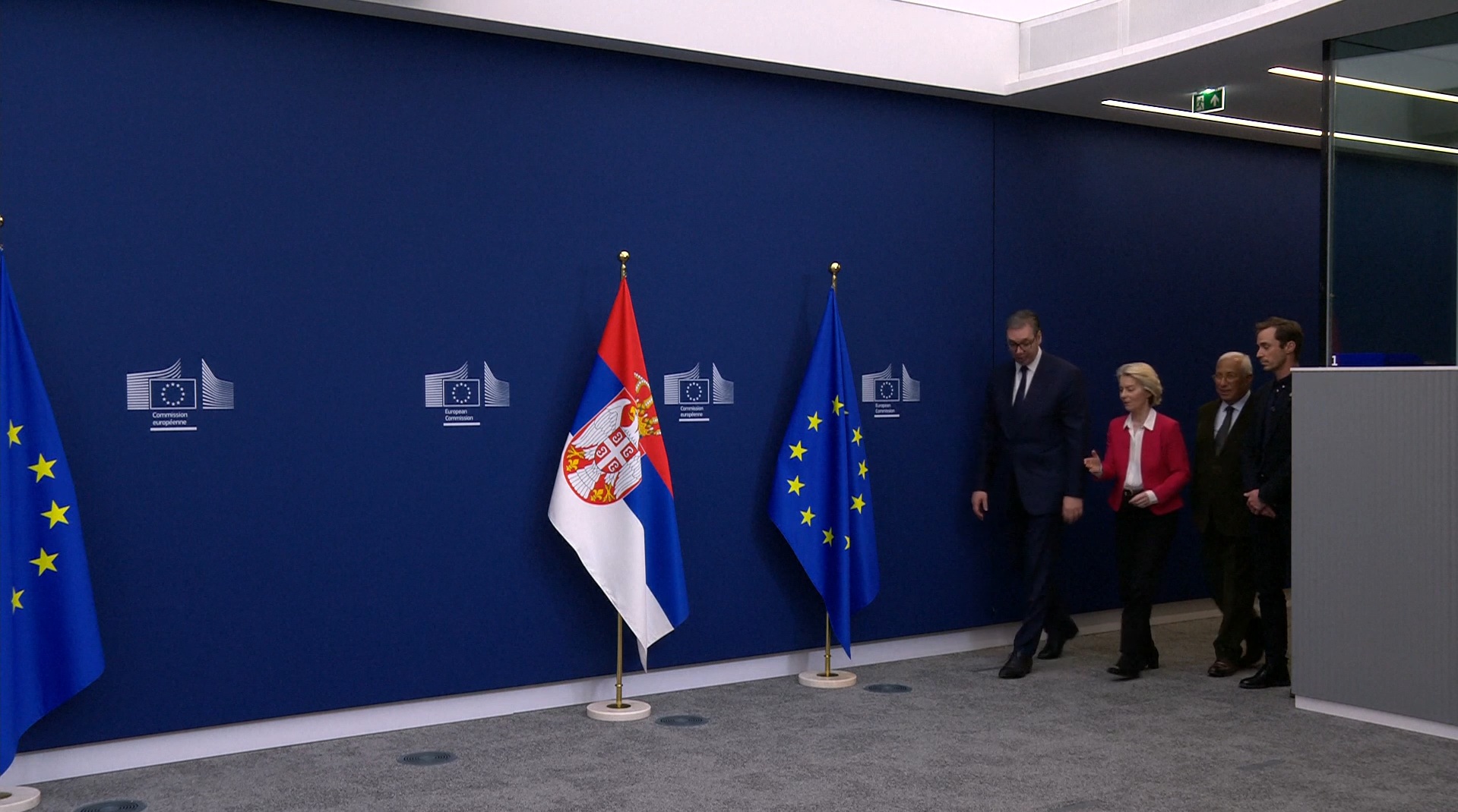 ho appena ricevuto un messaggio da mosca il fuorionda del presidente serbo che imbarazza von der leyen 8211 video da Ilfattoquotidiano.it ho appena ricevuto un messaggio da mosca il fuorionda del presidente serbo che imbarazza von der leyen 8211 video