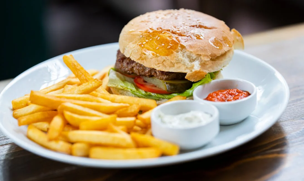 ordinano un piatto ne mangiano mezza porzione e poi dicono 8216non 232 buono8217 lo fanno riportare in cucina e non lo pagano hanno speso 19 euro per 7 pietanze 232 normale o 232 una truffa lo sfogo virale su tiktok da Ilfattoquotidiano.it ordinano un piatto ne mangiano mezza porzione e poi dicono 8216non 232 buono8217 lo fanno riportare in cucina e non lo pagano hanno speso 19 euro per 7 pietanze 232 normale o 232 una truffa lo sfogo virale su tiktok