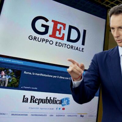 Copertina di Repubblica-Stampa, ultimo capitolo della fuga di Elkann dall’Italia