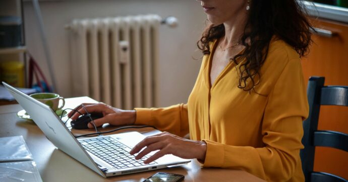 Si sposa grazie a   falso atto creato con l’IA