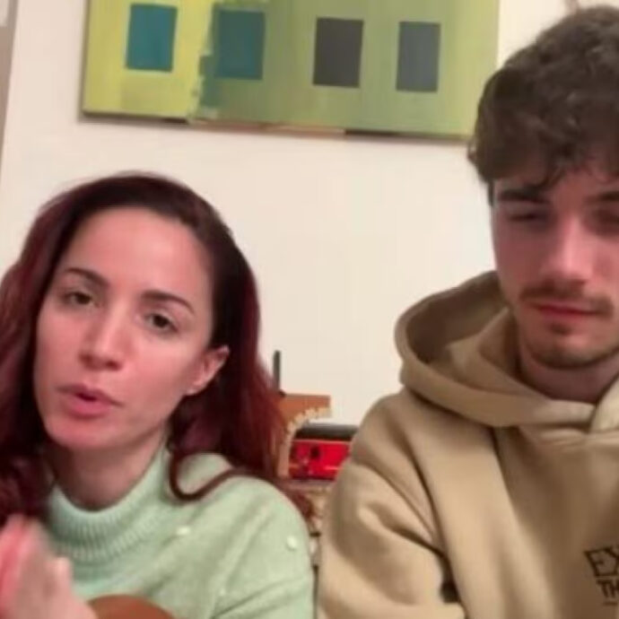 “Ho iniziato a stare molto male e mi sono preoccupata. Avevo troppa febbre”: Andrea Delogu è finita in ospedale