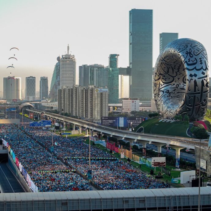 Dalla corsa urbana allo yoga panoramico: il viaggio fitness è il nuovo trend. Abbiamo provato un (intenso) weekend sportivo a Dubai, ecco come è andata