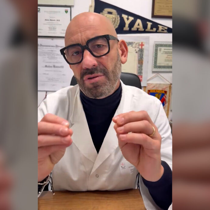 “Abbiamo bisogno di medici che sappiano soffrire, non che affrontano le difficoltà urlando contro il ministro”: l’invettiva di Bassetti contro gli studenti del semestre filtro