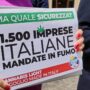 Copertina di Cannabis light, gli imprenditori: “60 sequestri e denunce per droga in 4 giorni. Il governo rafforza la repressione”