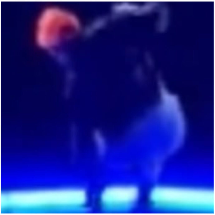 Bad Bunny cade sul palco mentre si prepara per lo spettacolo dell’intervallo del Super Bowl – IL VIDEO