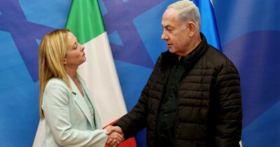 Copertina di Guerra a Gaza, il governo Meloni informato del sorvolo di Bibi ha ignorato la Cpi: “Missione diplomatica”
