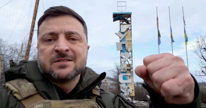 Zelensky a 500 metri dai russi certifica: Kupiansk è caduta