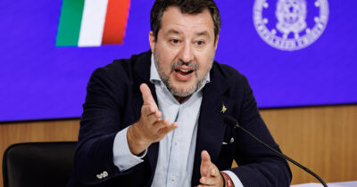 Copertina di Tutte le volte che Salvini e gli altri leghisti hanno detto “basta” armi a Kiev