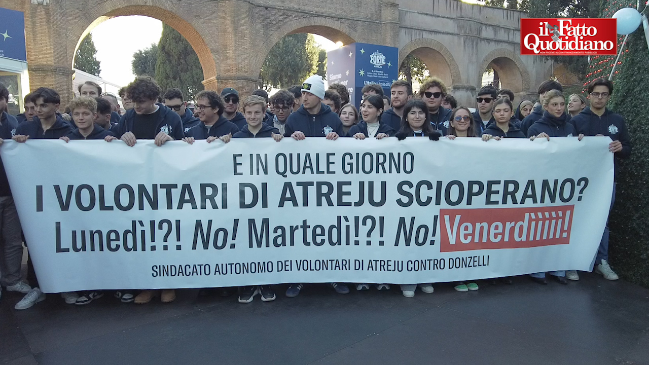 l8217ironia di atreju contro lo sciopero cgil donzelli con noi al governo non sono arrivati i sabati di mussolini ma i venerd236 di landini