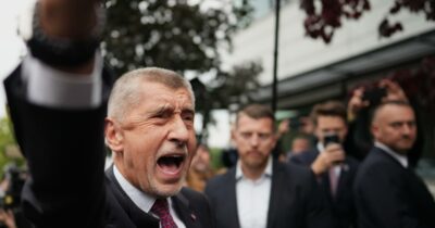 Copertina di Ucraina, Repubblica Ceca: “Non parteciperemo al sostegno economico”. Mosca: “Risponderemo alla mossa Ue sugli asset congelati”