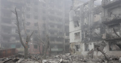 Copertina di Asset russi congelati a tempo indeterminato, la replica della Russia: “All’Ue sono imbroglioni”. Salvini: “Bruxelles scherza col fuoco”