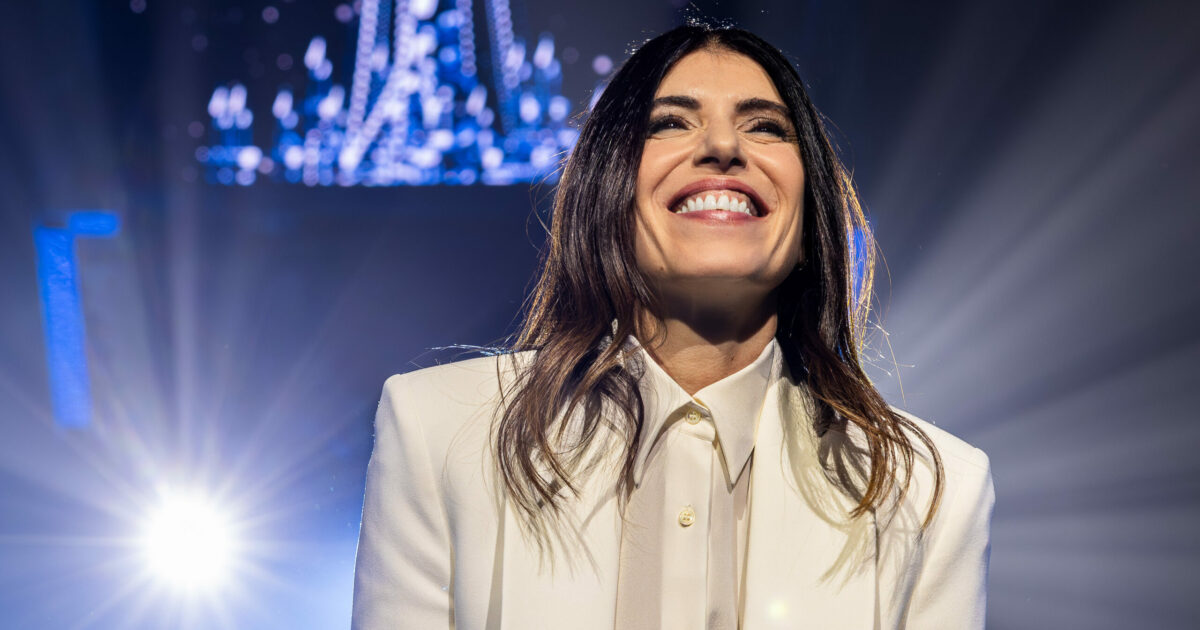 Giorgia ha i superpoteri: da X Factor ai palazzetti senza batter ciglio. Eravamo al concerto di Milano con Blanco e Irama in bilico tra (grande) talento e (bei) sogni