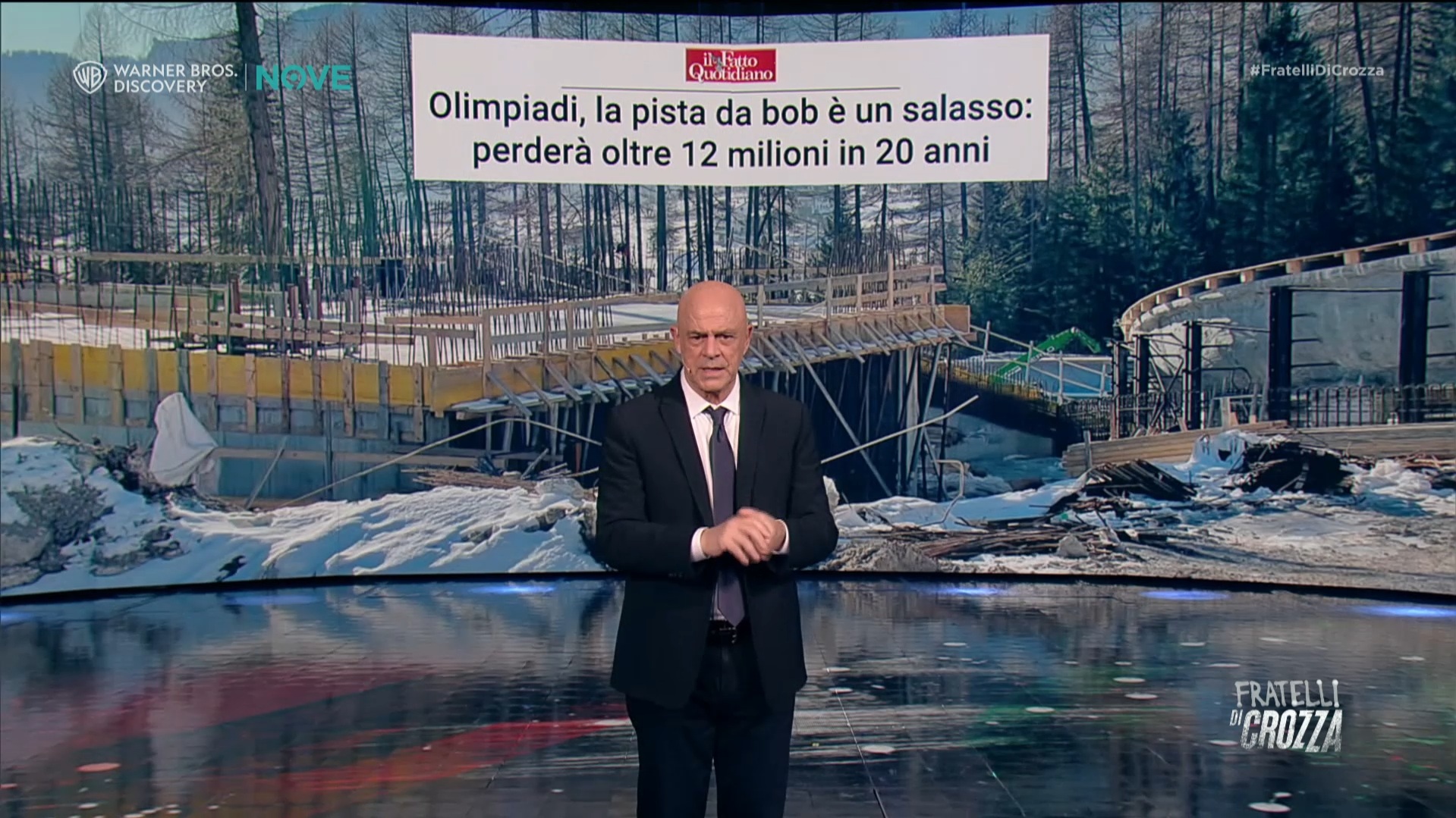 L’ironia di Crozza sulle Olimpiadi: “Pista da bob di Cortina? Per ripagarla facciamo sborsare 80mila euro a giro…” L’ironia di Crozza sulle Olimpiadi: “Pista da bob di Cortina? Per ripagarla facciamo sborsare 80mila euro a giro…”