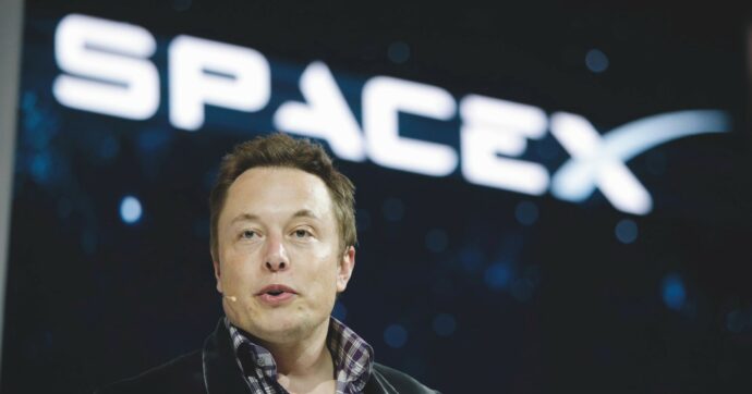 SpaceX si quota in Borsa: record di 800 miliardi