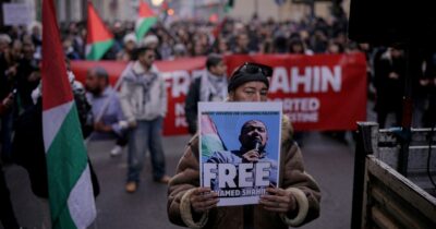 Copertina di Due cortei per liberare dal Cpr l’imam Shahin