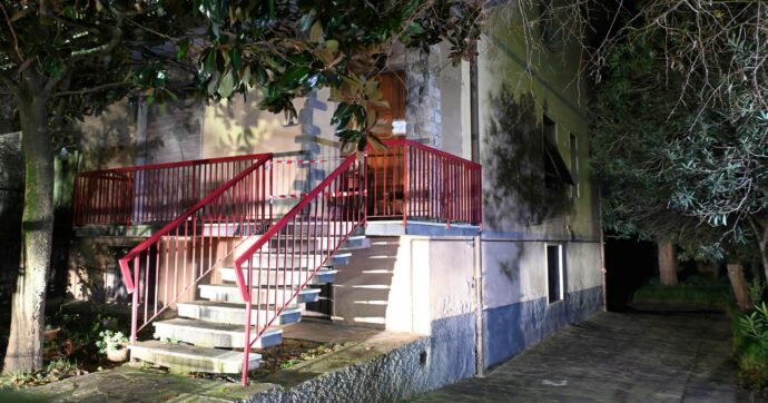 Trovato corpo in un baule, uomo morto da 2 anni