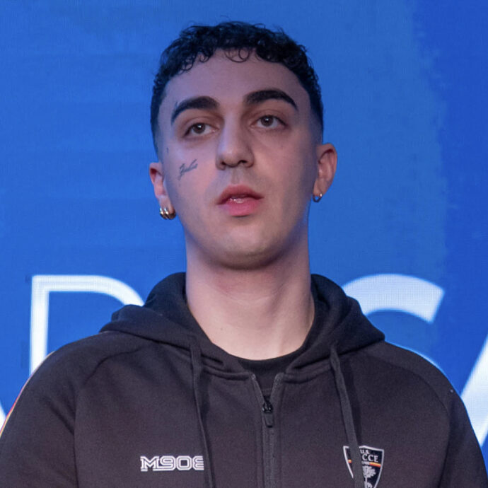 Sanremo 2026, ecco chi è il finalista di “Sarà Sanremo” Welo: “Emigrato perché qui lo Stato è sempre assente, ingiustificato”