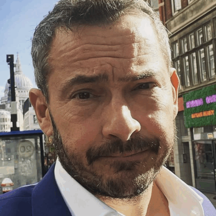 “La cucina italiana patrimonio immateriale dell’umanità? Irritante. Cibo pessimo, ristoranti cari, personale scortese”: l’attacco del critico del “Times”