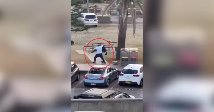 Disarma il killer e lo immobilizza durante la strage: chi è Ahmed al Ahmed, “l’eroe” di Bondi Beach