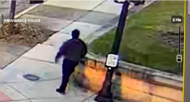 sparatoria in un campus della brown university a providence uccisi due studenti nove feriti il killer in fuga da Ilfattoquotidiano.it sparatoria in un campus della brown university a providence uccisi due studenti nove feriti il killer in fuga