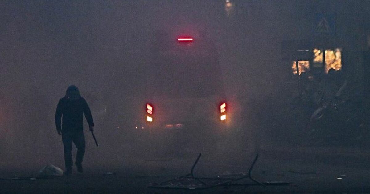 Stop alle trasferte per gli ultras di Lazio e Napoli dopo gli scontri sull’A1