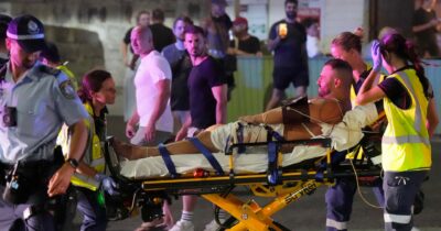 Copertina di Strage di Hanukkah: 16 ebrei uccisi alla festa a Bondi Beach