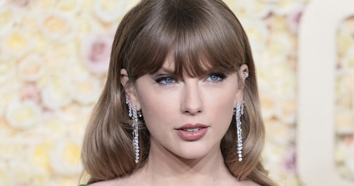 taylor swift d224 un bonus di 197 milioni di dollari al suo team per il lavoro svolto nell8217eras tour un ballerino sviene per la felicit224 gli altri scoppiano a piangere da Ilfattoquotidiano.it taylor swift d224 un bonus di 197 milioni di dollari al suo team per il lavoro svolto nell8217eras tour un ballerino sviene per la felicit224 gli altri scoppiano a piangere