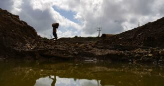 Il business delle terre rare venezuelane che dalla Cina finiscono in Ue: tra miniere illegali, omicidi e distruzione delle riserve naturali