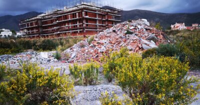 Copertina di Liguria, torna il partito del cemento: la destra vuol sbloccare il maxi-progetto edilizio su area alluvionabile nel Savonese