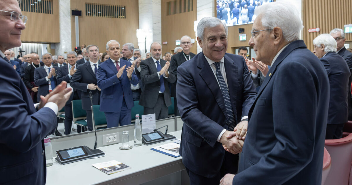 l8217uscita su trump e l8217approccio multilaterale il governo meloni davanti alla dottrina mattarella sulla politica estera da Ilfattoquotidiano.it l8217uscita su trump e l8217approccio multilaterale il governo meloni davanti alla dottrina mattarella sulla politica estera