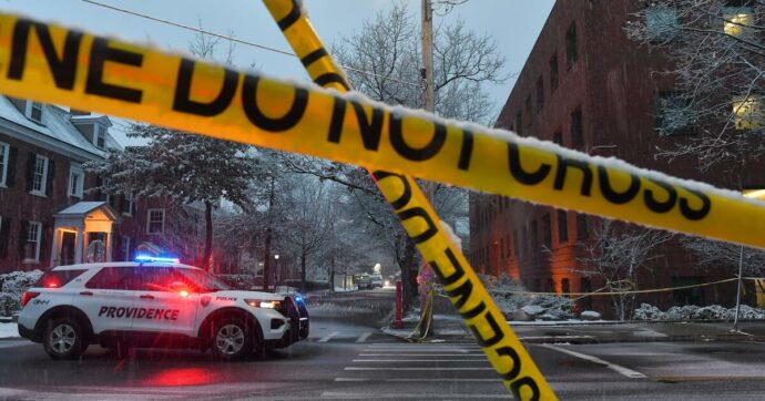 Sparatoria alla Brown university, rilasciato l’uomo sospettato di essere il killer