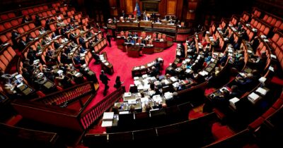 Copertina di Corte dei Conti, Meloni vuole la riforma entro l’anno: si lavora il 29, senatori furiosi