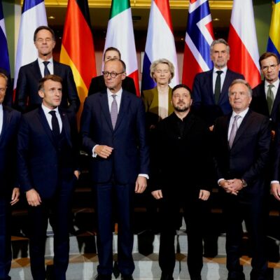 Copertina di Nato, truppe, Ue: per la pace in Ucraina accordo pronto su tutto, tranne che sui territori